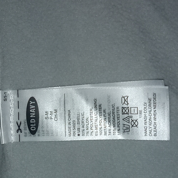 Nwt -Old Navy Winter Stocking Hat and Gloves - Picture 4 of 7